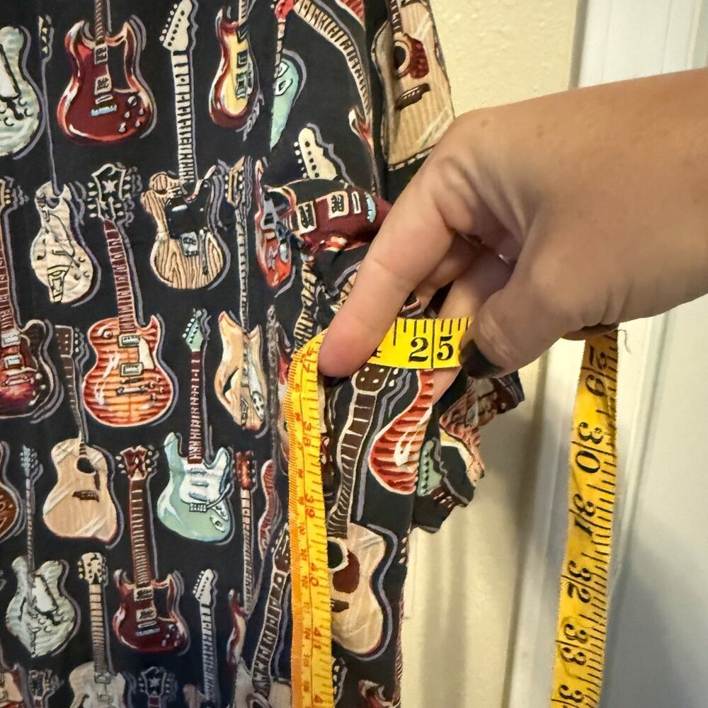 Reyn Spooner 'Art Of Eddy Y' Guitar Print Button-Up Shirt Sz XXL - Picture 5 of 6